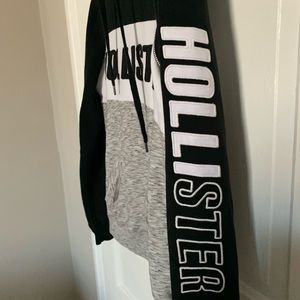 Hollister pullover hoodie
